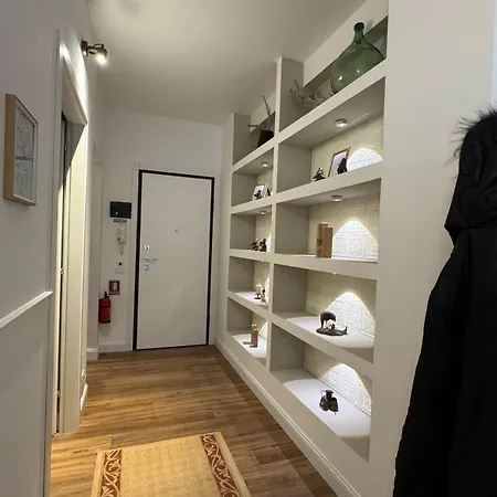Modern & Cosy Flat In Maniago! Apartamento *